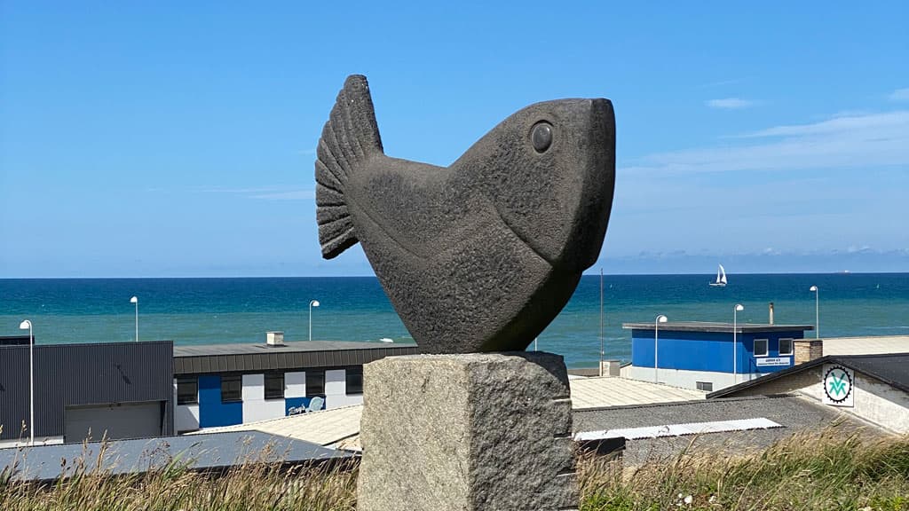 "Glad Fisk" Skulpture