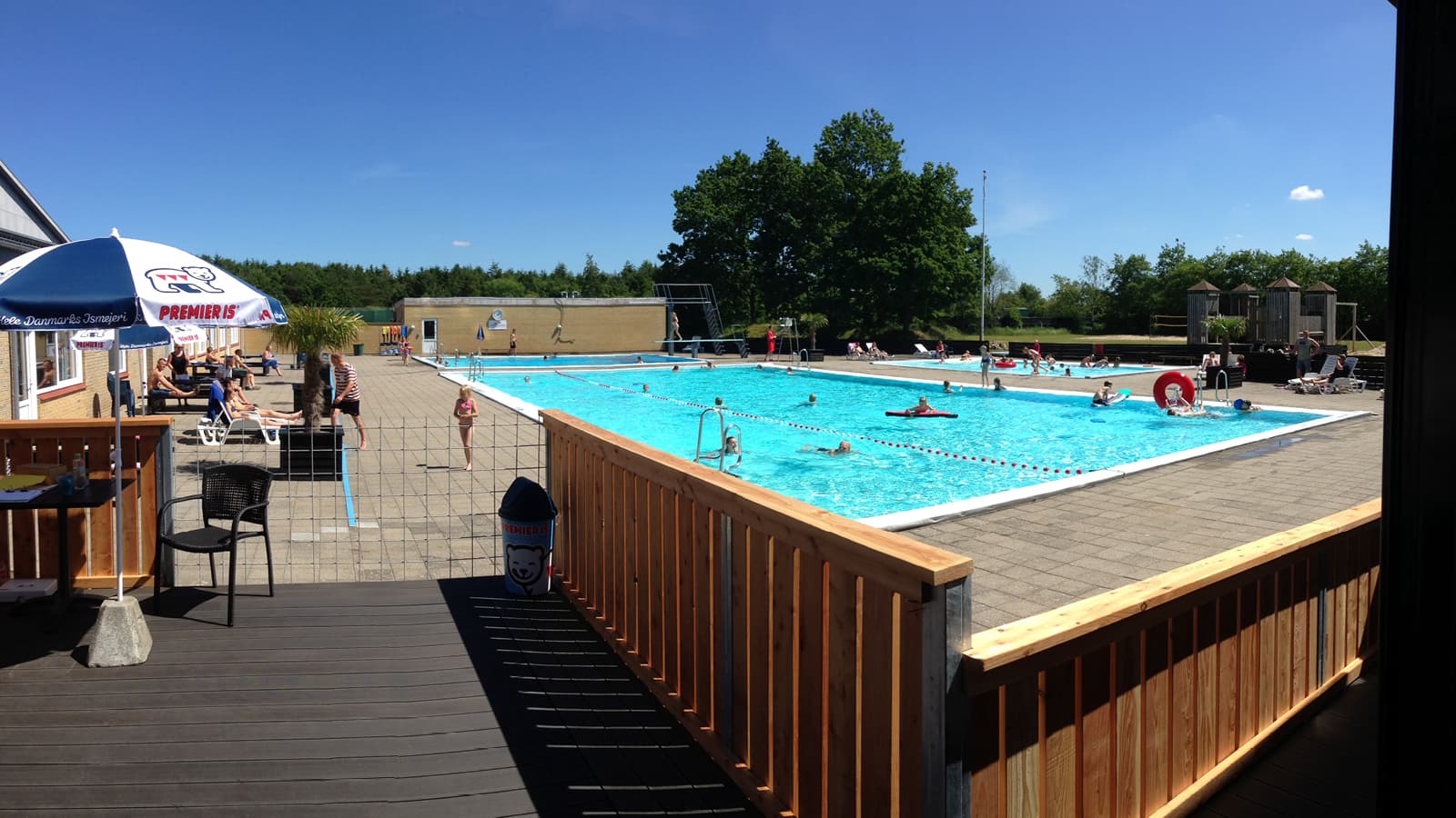 Aalestrup Sports center and open-air swimming pool 